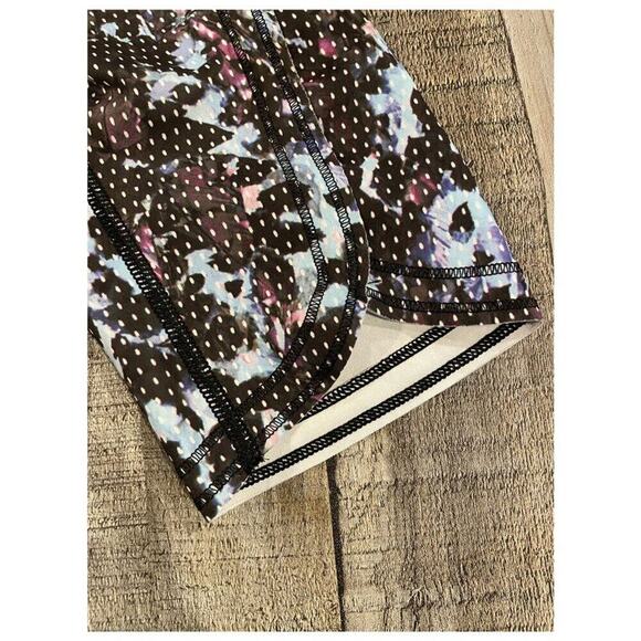 Lululemon Run Top Speed Mid-Rise Crop 17' Leggings | Floral Blue/Black | Sz 4 - Picture 13 of 14